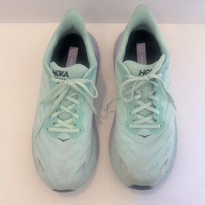 Hoka Arahi 6.women’s running shoe